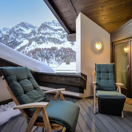 Apartmán Apartment Chesa Polaschin E20